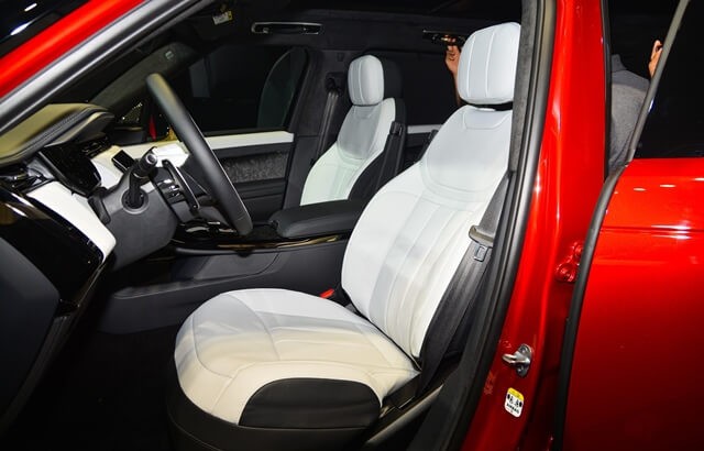 Range-Rover-Sport-ghe-ngoi-khoang-lai