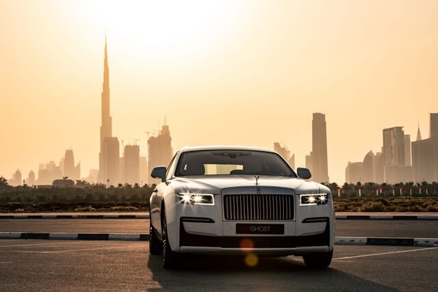 Rolls-Royce-Ghost-2022-co-gi-moi