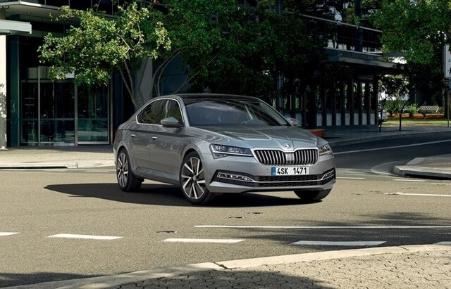 Skoda-Superb-gia-xe