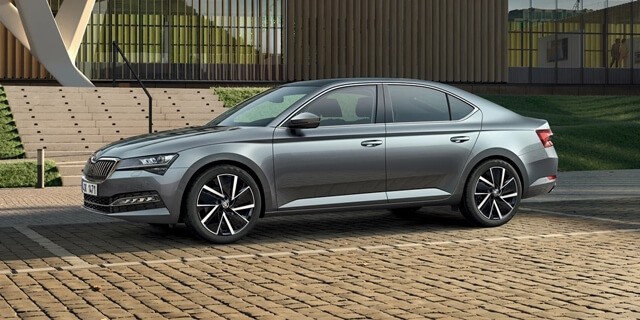 Skoda-Superb-than-xe