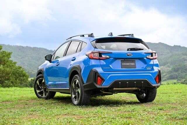 Subaru-Crosstrek-hong-va-duoi-xe