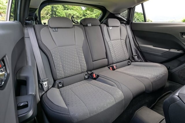 Subaru-Crosstrek-khoang-hanh-khach