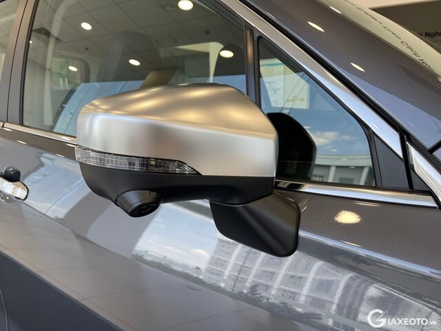 Subaru-Forester-guong-chieu-hau-ben-ngoai