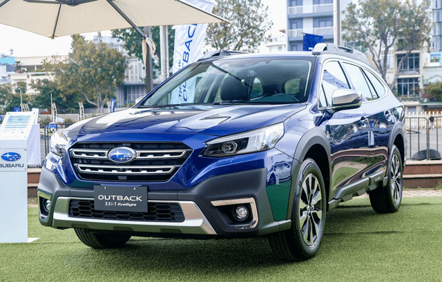 Subaru-Outback-2025-gia-xe