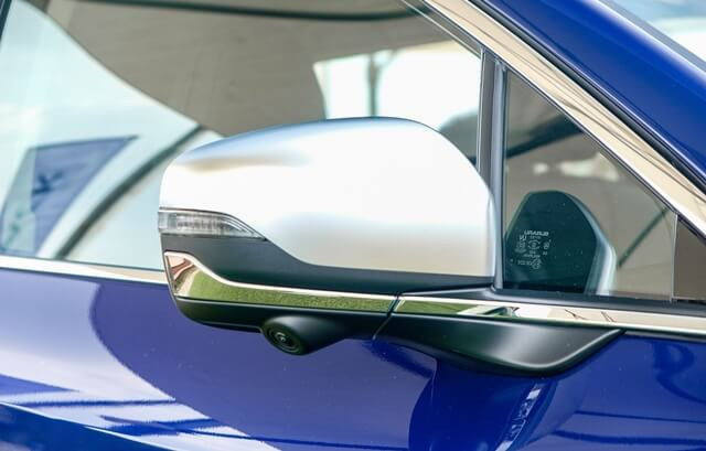 Subaru-Outback-2025-guong-chieu-hau