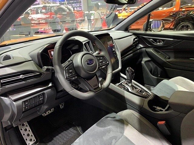 Subaru-WRX-noi-that-khoang-lai