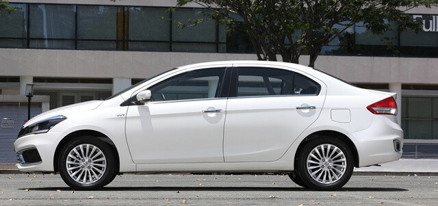 Suzuki-Ciaz-phan-than-xe