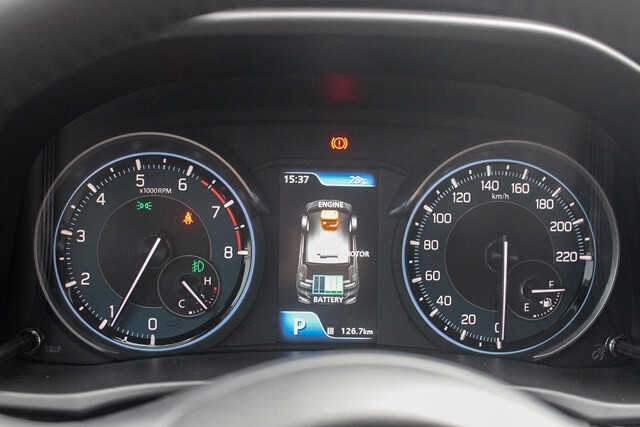 Suzuki-Ertiga-bang-dong-ho-ky-thuat