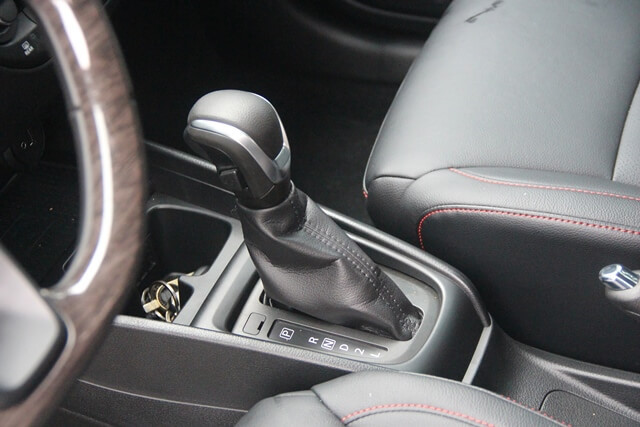 Suzuki-Ertiga-can-chuyen-so