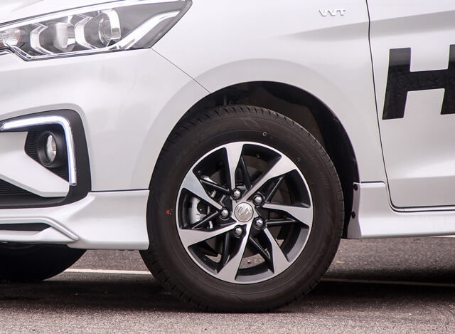 Suzuki-Ertiga-la-zang