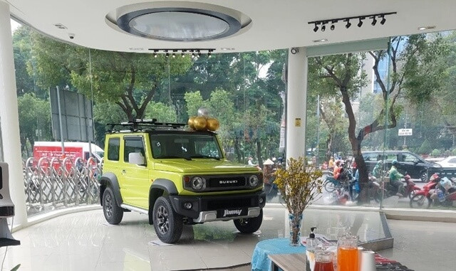 Suzuki-Jimny-2-tone-mau-da-co-mat-o-dai-ly-viet-nam
