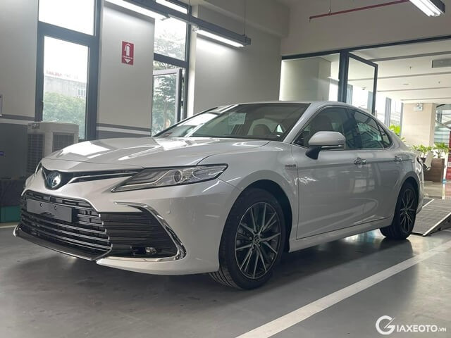 Toyota-Camry-2024-co-gi-moi