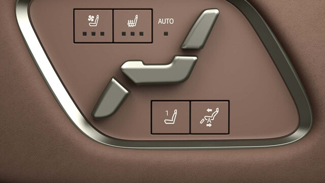 Toyota-Century-ghe-chinh-dien