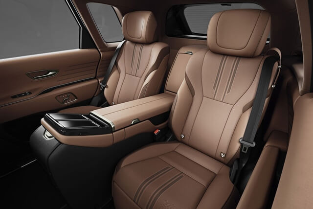 Toyota-Century-ghe-ngoi-thuong-gia