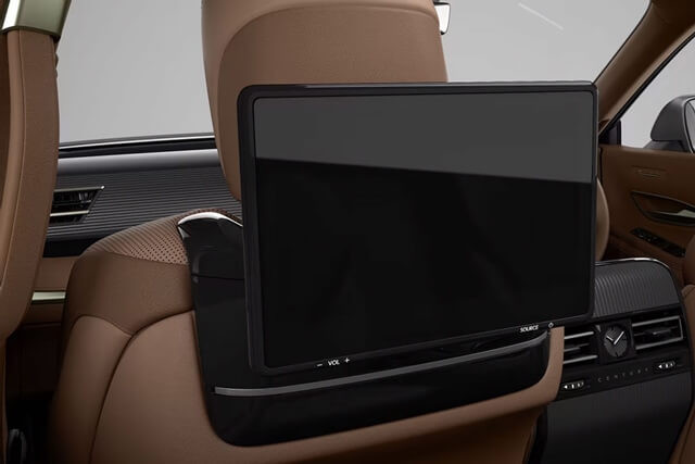 Toyota-Century-man-hinh-cho-hang-ghe-thu-2