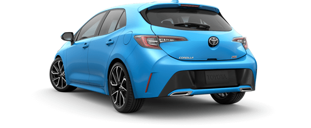 Toyota-Corolla-Hatchback-hong-va-duoi-xe