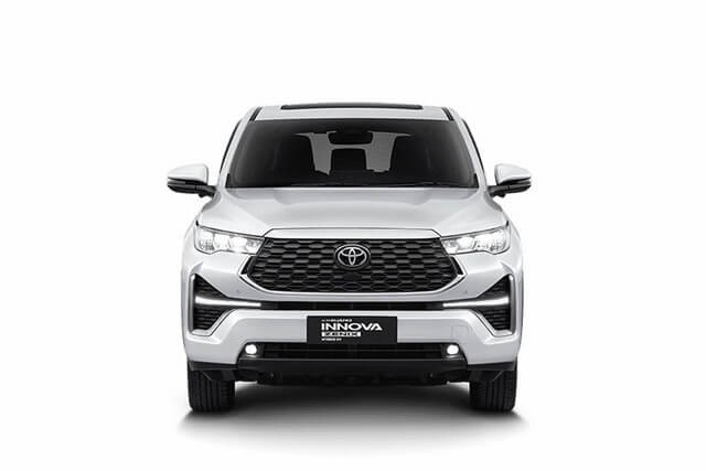 Toyota-Innova-2023-dau-xe