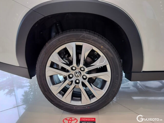 Toyota-Innova-Cross-thiet-ke-mam-xe