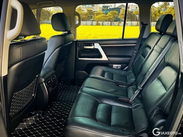 Toyota-Land-Cruiser-2019-hang-ghe-thu-2