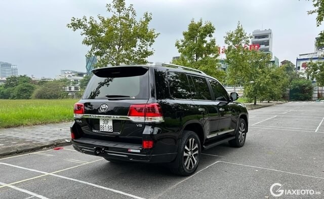 Toyota-Land-Cruiser-2019-nhap-Trung-Dong-hong-xe
