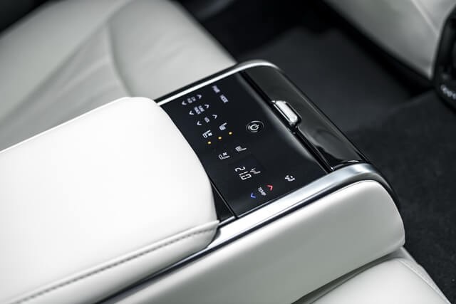 Toyota-Mirai-be-ty-tay