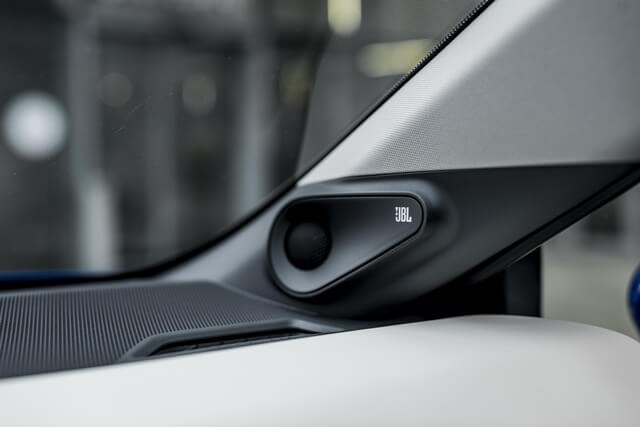 Toyota-Mirai-he-thong-loa