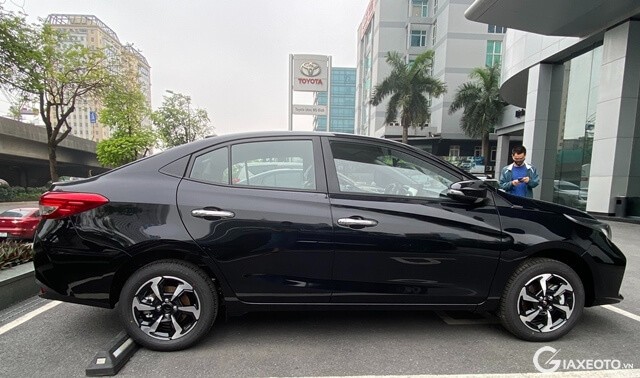 Toyota-Vios-facelift-than-xe