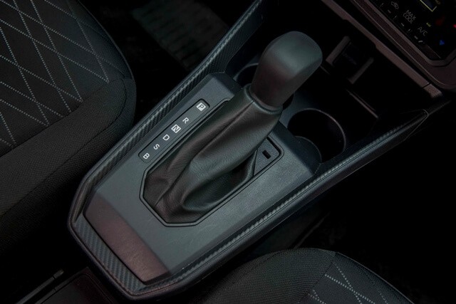 Toyota-Wigo-the-he-moi-can-chuyen-so