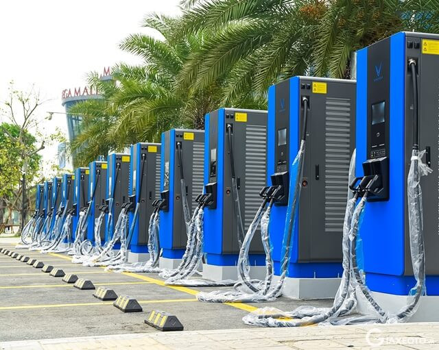 Tru-sac-pin-oto-sieu-nhanh-DC-150kw-cua-Vinfast