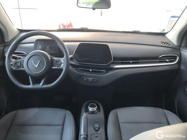 Vinfast-VF5-khoang-lai