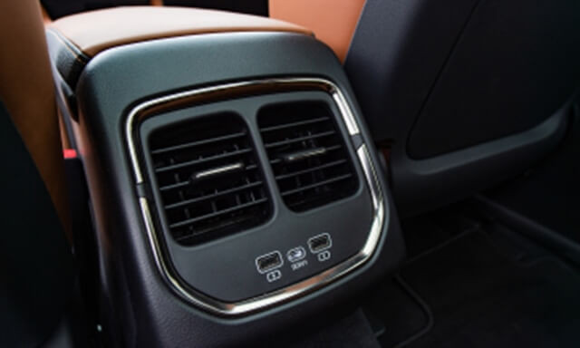 Vinfast-VF8-thiet-ke-cua-gio-dieu-hoa