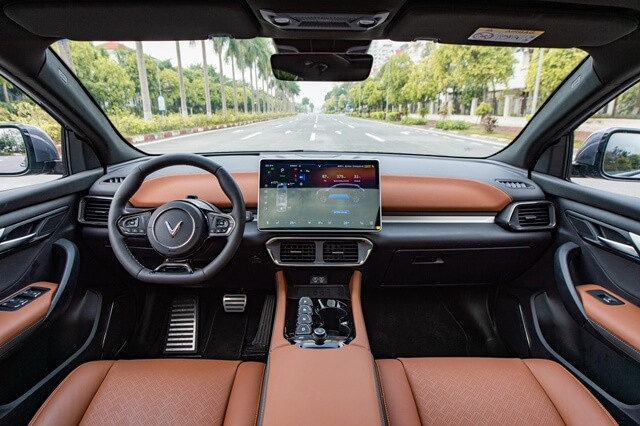 Vinfast-VF8-thiet-ke-khoang-lai