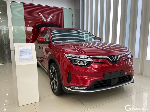 Vinfast-VF8-thiet-ke-ngoai-that