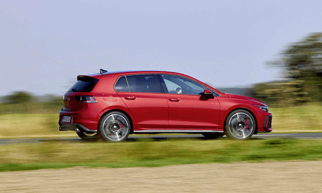 Volkswagen-Golf-than-xe