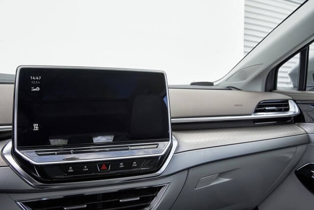 Volkswagen-ID6-man-hinh-thong-tin-giai-tri