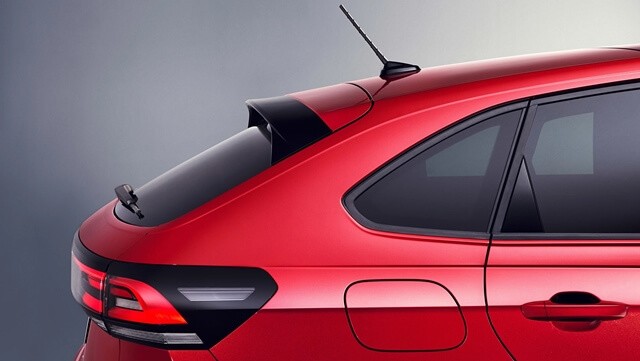 Volkswagen-Taigo-canh-gio