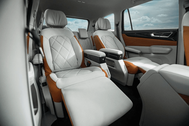 Volkswagen-Teramont-President-khoang-hanh-khach