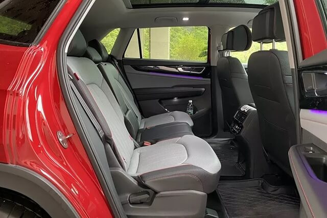 Volkswagen-Teramont-X-khoang-hanh-khach