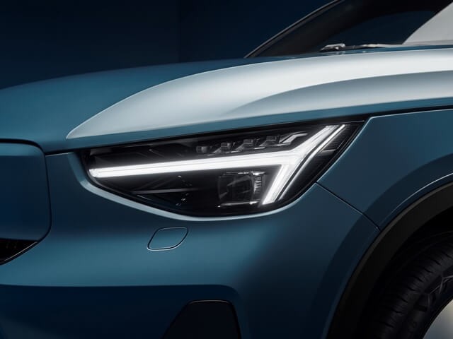 Volvo-C40-Recharge-den-pha