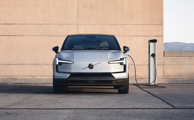 Volvo-EX30-phan-dau-xe