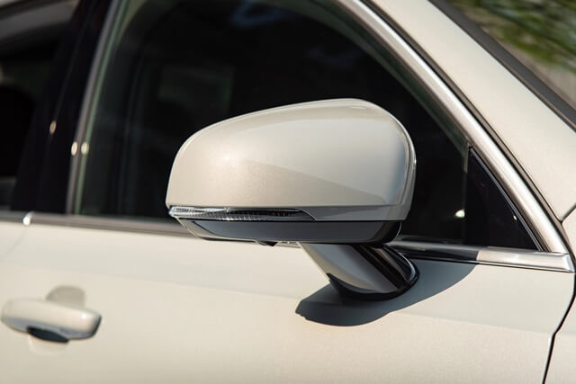 Volvo-S90-Recharge-guong-chieu-hau