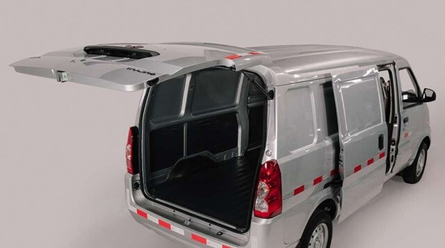 Wuling-Brilliance-cua-khoang-hang