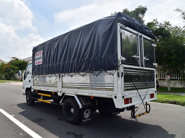 Xe-tai-Vinh-Phat-NK470-hong-va-duoi-xe