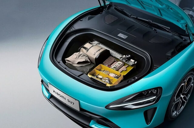 Xiaomi-SU7-khoang-hanh-ly