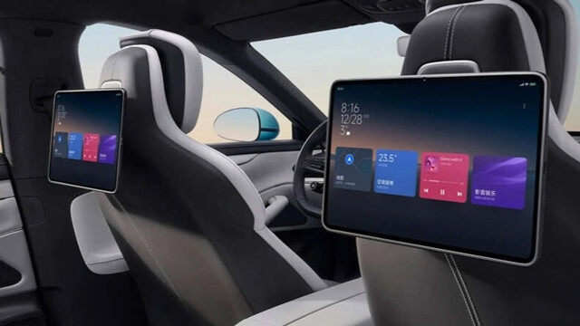 Xiaomi-SU7-man-hinh-khoang-hanh-khach.