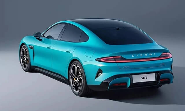 Xiaomi-SU7-phan-duoi-xe