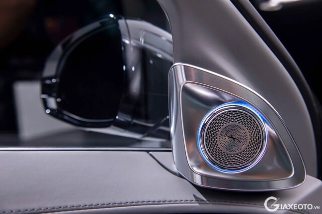 am-thanh-xe-mercedes-maybach-s680