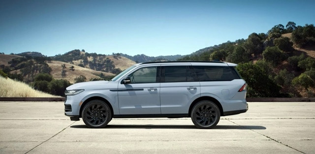 an-toan-xe-lincoln-navigator-2025