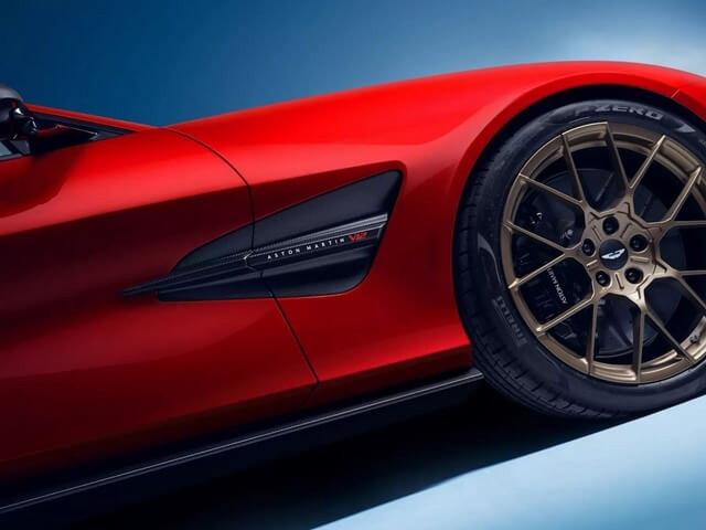 aston-martin-vanquish-dong-co-v12