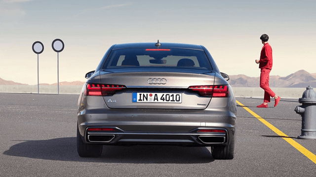 audi-a4-duoi-xe